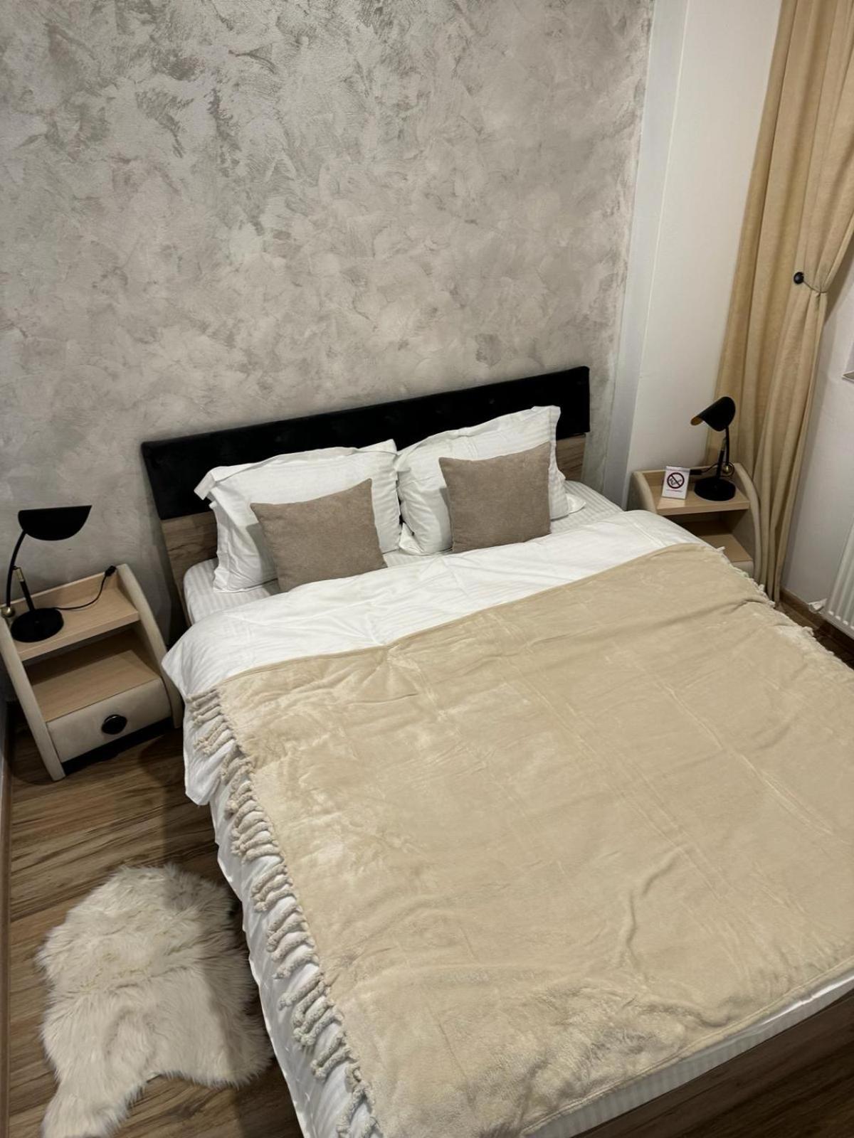 Luxury Young Residence Iasi Exteriér fotografie